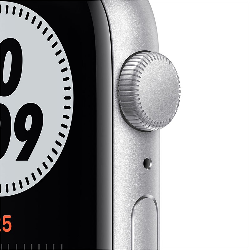 часы apple watch nike se 40 мм корпус из алюминия серебристого цвета, спортивный ремешок nike цвета чистая платина/чёрный